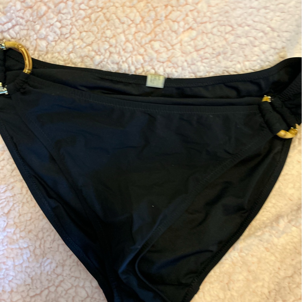 VICTORIA SECRET swim bottoms. - Picture 7 of 12